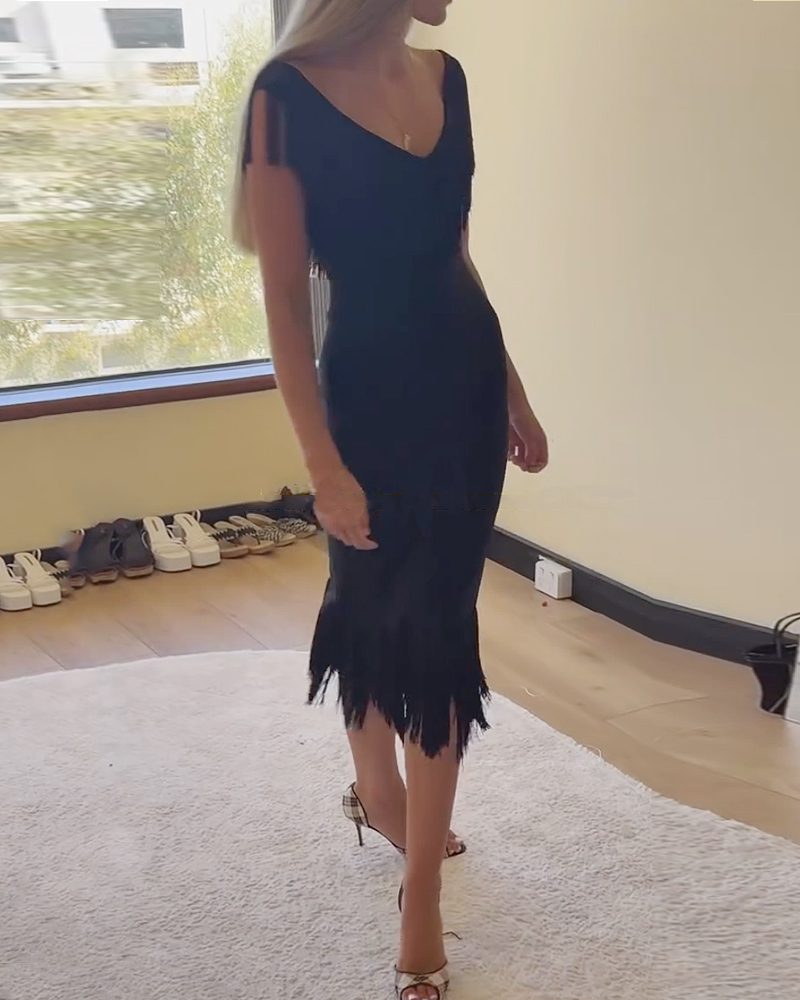 Elegant Tassel Solid Color Dress