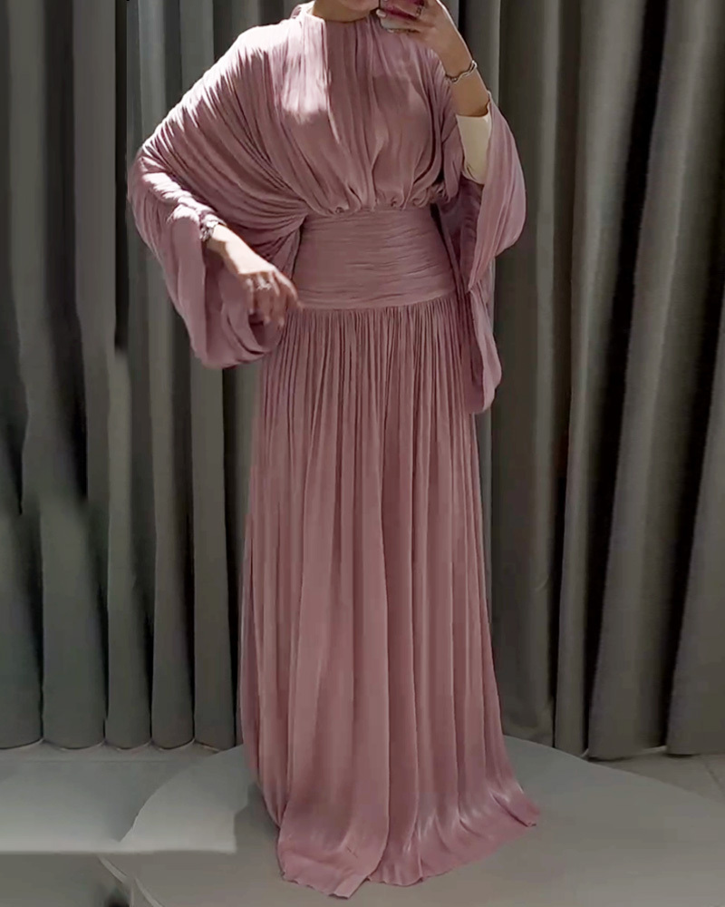 Round Neck Pleated Solid Color Dress