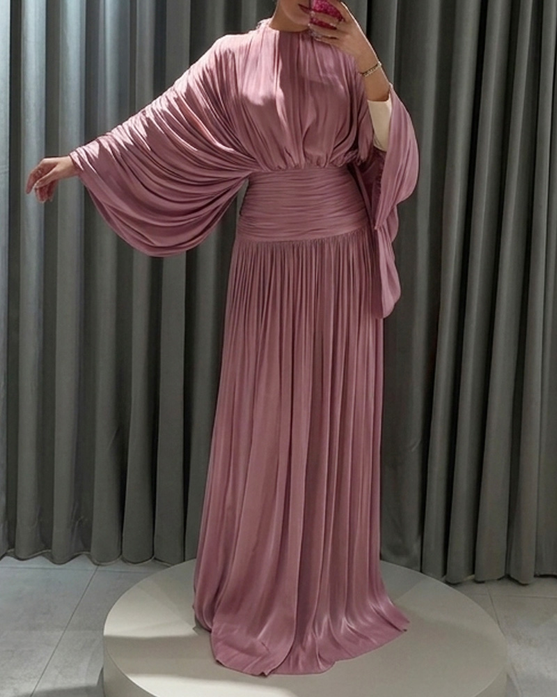 Round Neck Pleated Solid Color Dress