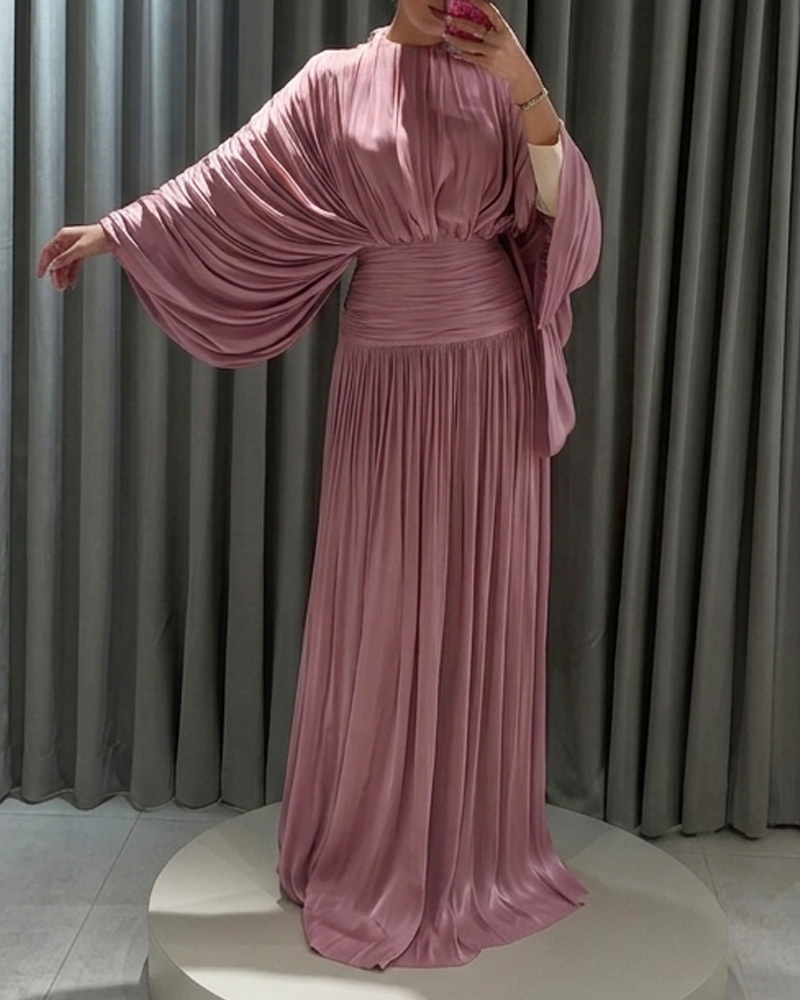 Round Neck Pleated Solid Color Dress