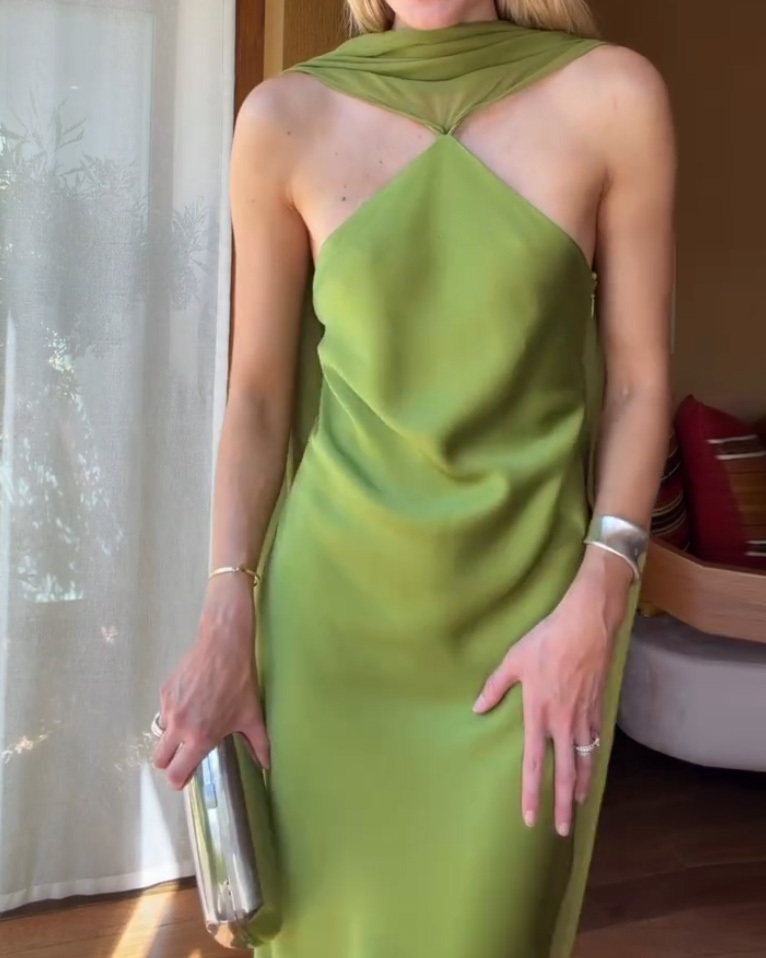 Elegant Sleeveless Solid Color Dress