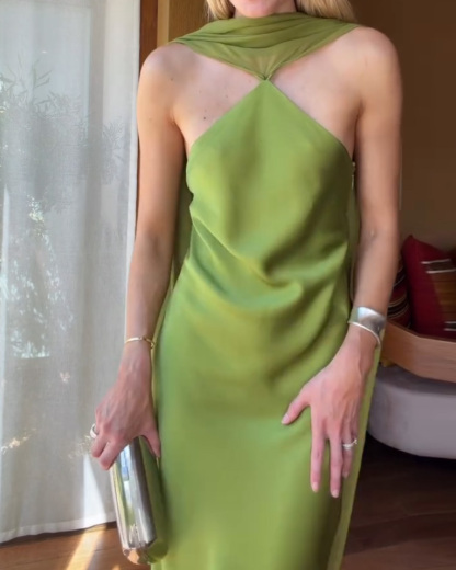 Elegant Sleeveless Solid Color Dress