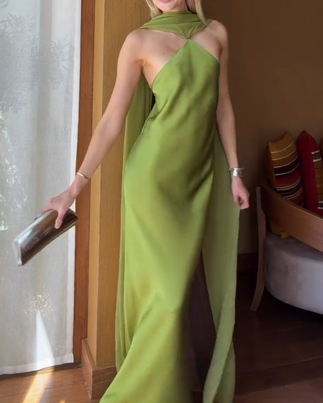 Elegant Sleeveless Solid Color Dress