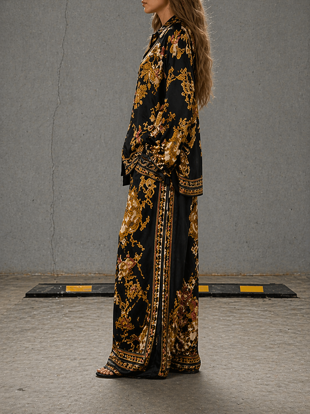Casual Black and Gold Print Two-Piece Set