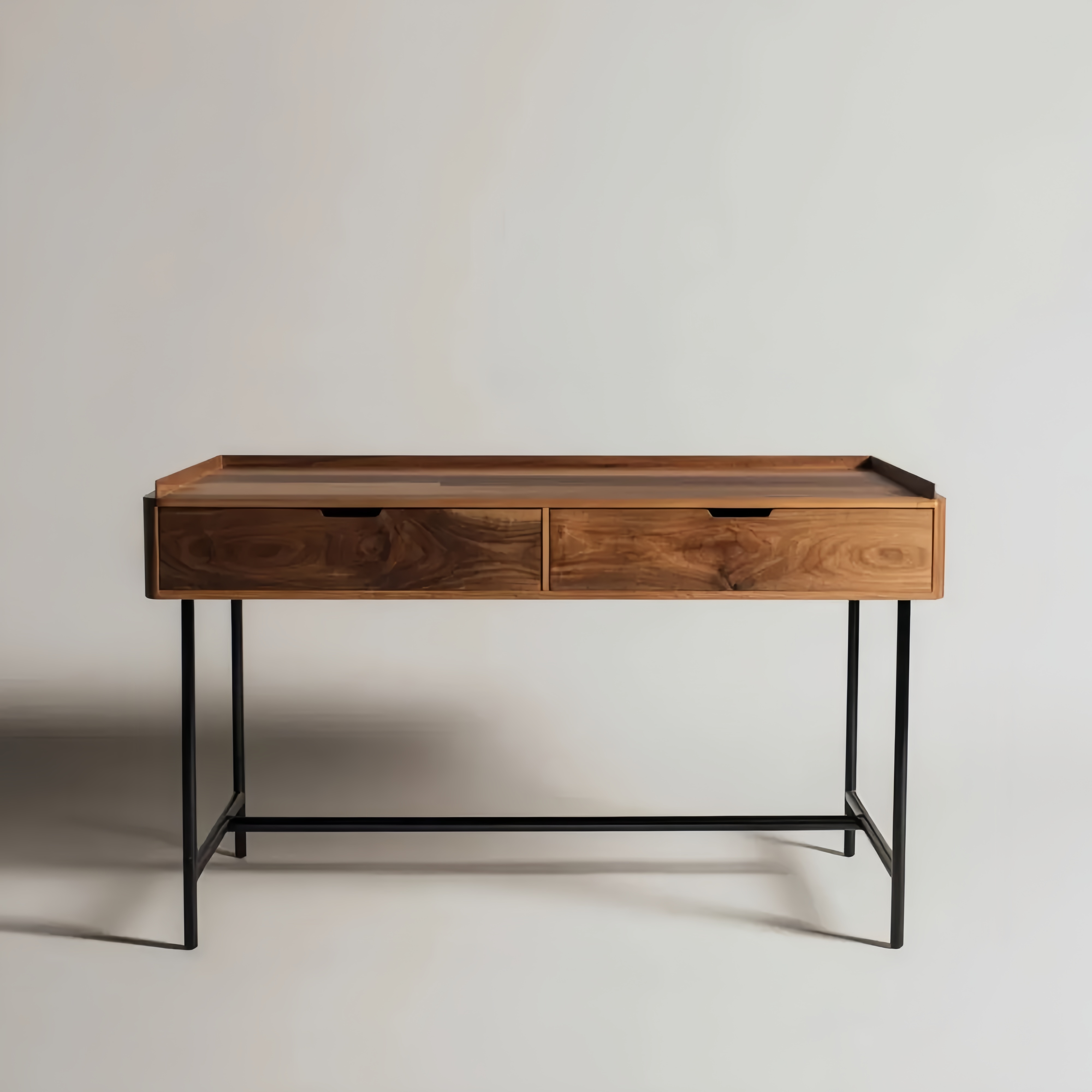 Scrivania in legno e metallo - 120x60x75 cm - Design moderno