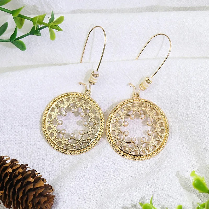 Vintage zlaté a perlové mandalové náušnice-Eleanor Hart CZ