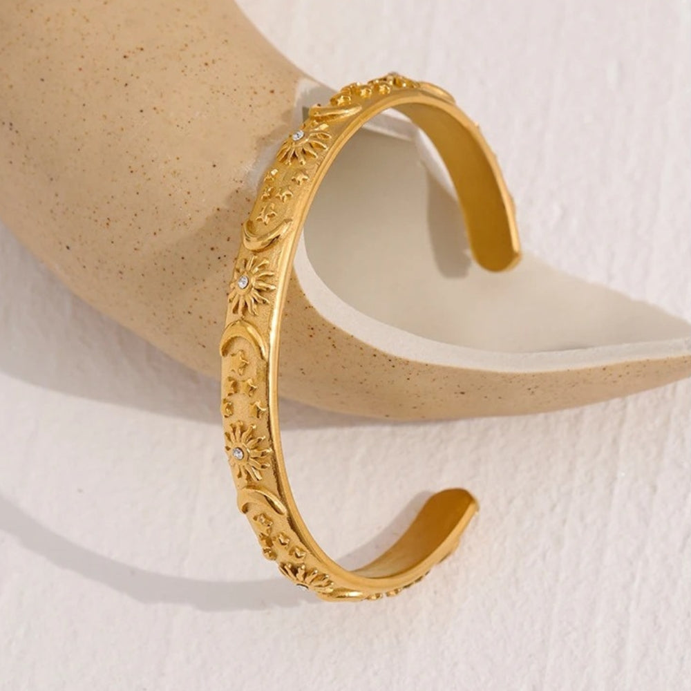 Vintage náramek s měsícem, hvězdami a sluncem-Eleanor Hart CZ