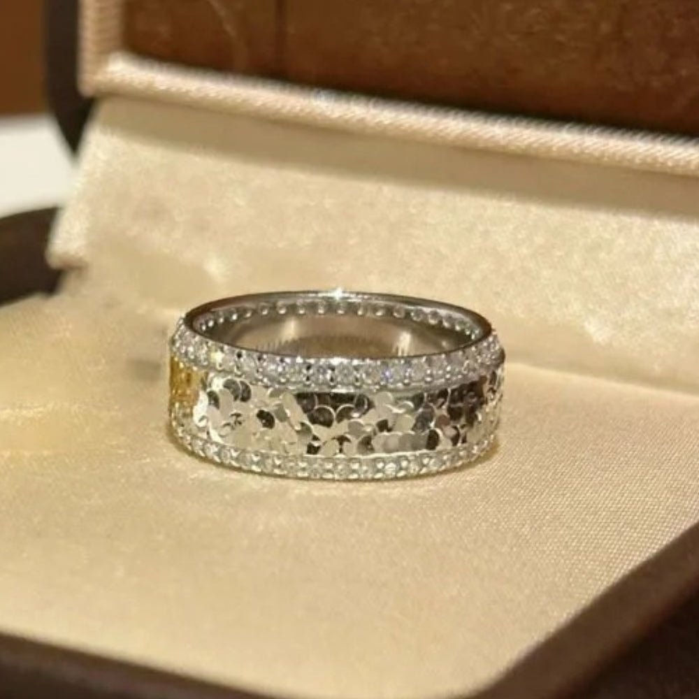 Klasický stříbrný a diamanty osázený flitrový ledový prsten-Eleanor Hart CZ