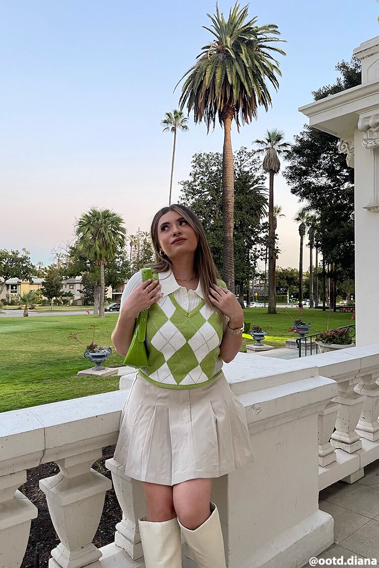 Argyle Sweater Vest-Feelings Star