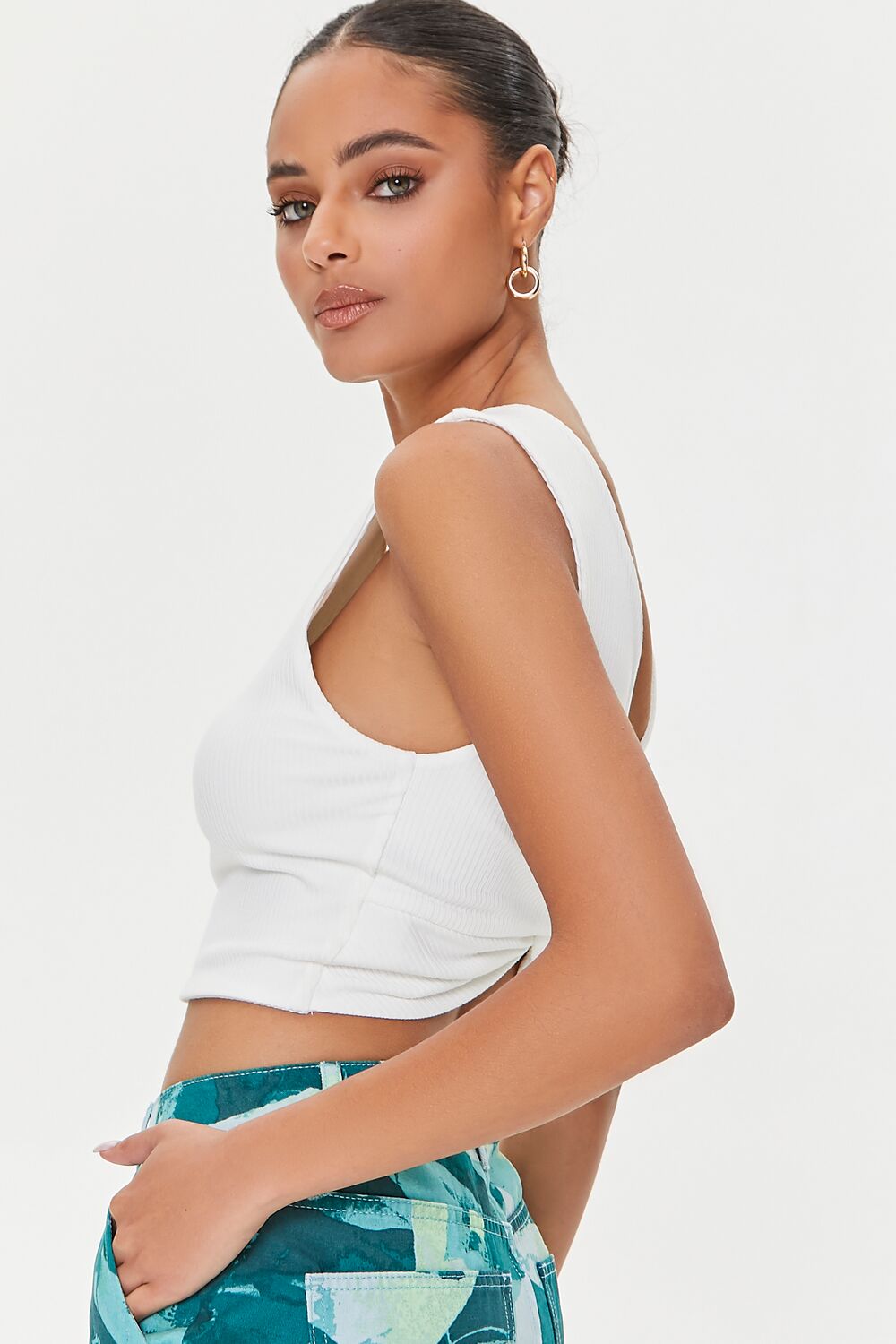 Twisted-Back Crop Top-Feelings Star