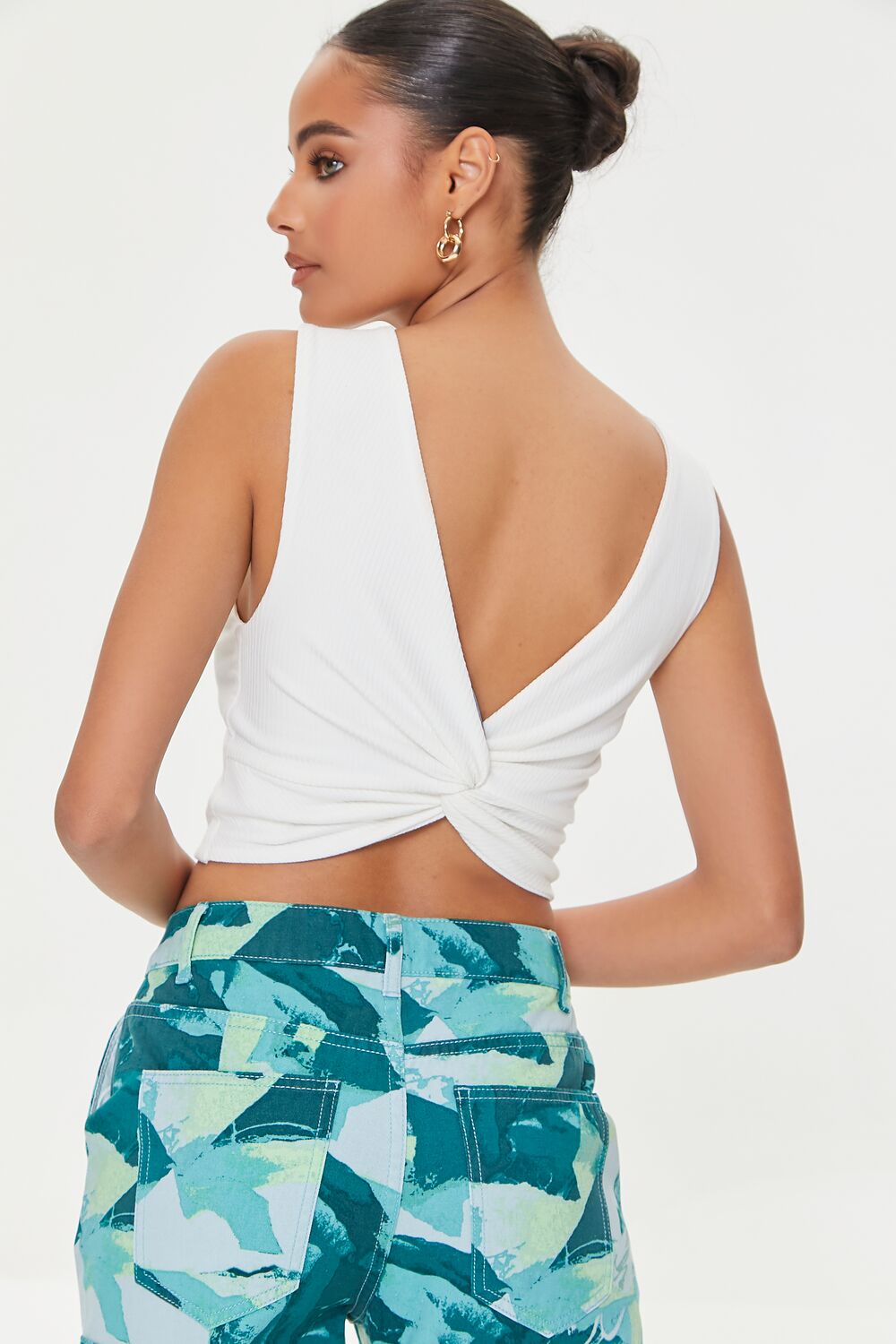 Twisted-Back Crop Top-Feelings Star