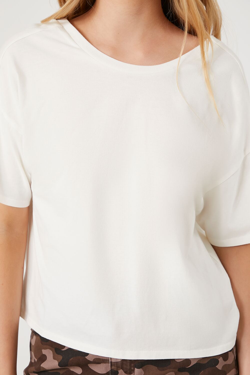 Twist-Back Cropped Tee-Feelings Star