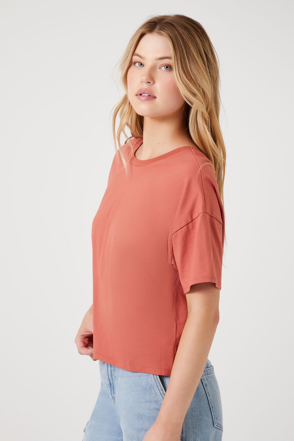 Twist-Back Cropped Tee-Feelings Star