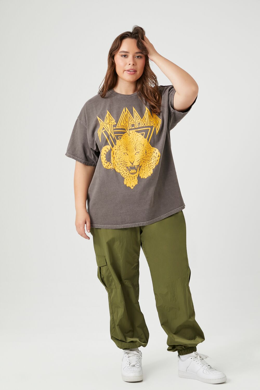 Plus Size Def Leppard Graphic Tee-Feelings Star