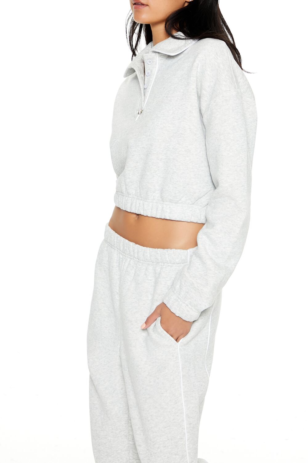 Cropped Fleece Rosette Pullover-Feelings Star