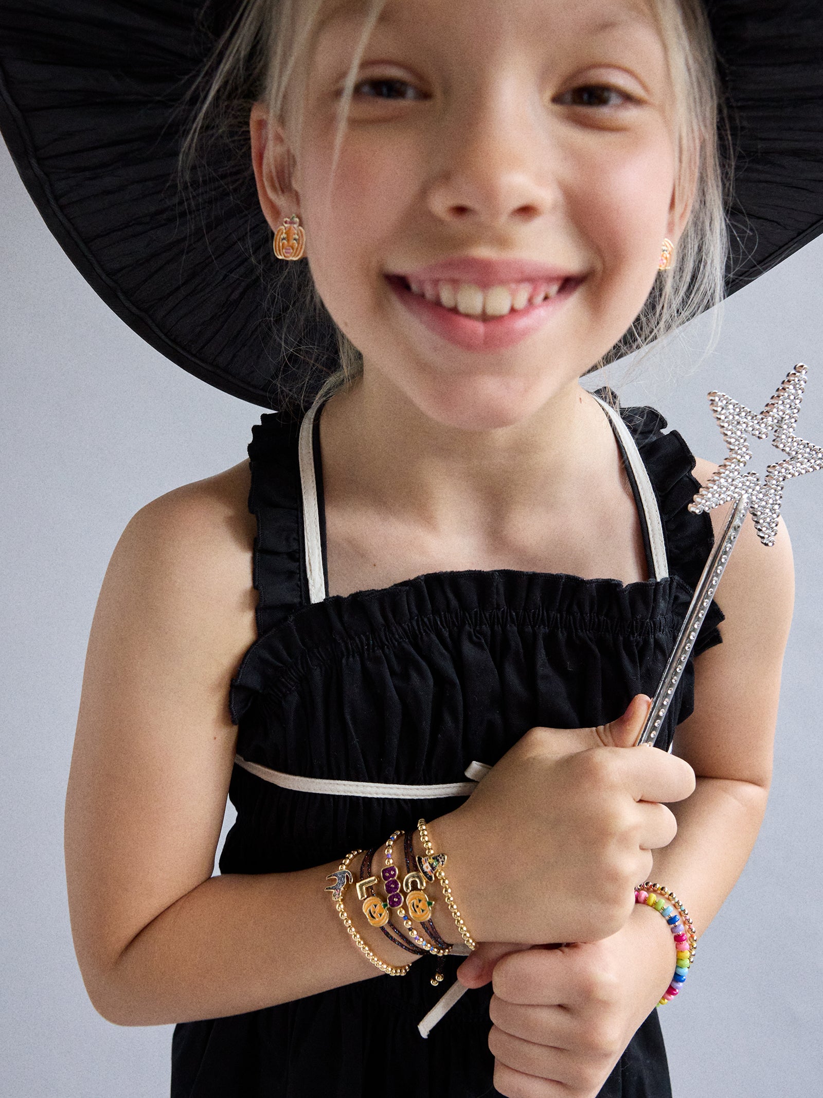 Trick-Or-Treat Kids' Pisa Bracelet Set - All Hallows' Hue-Blues Comming