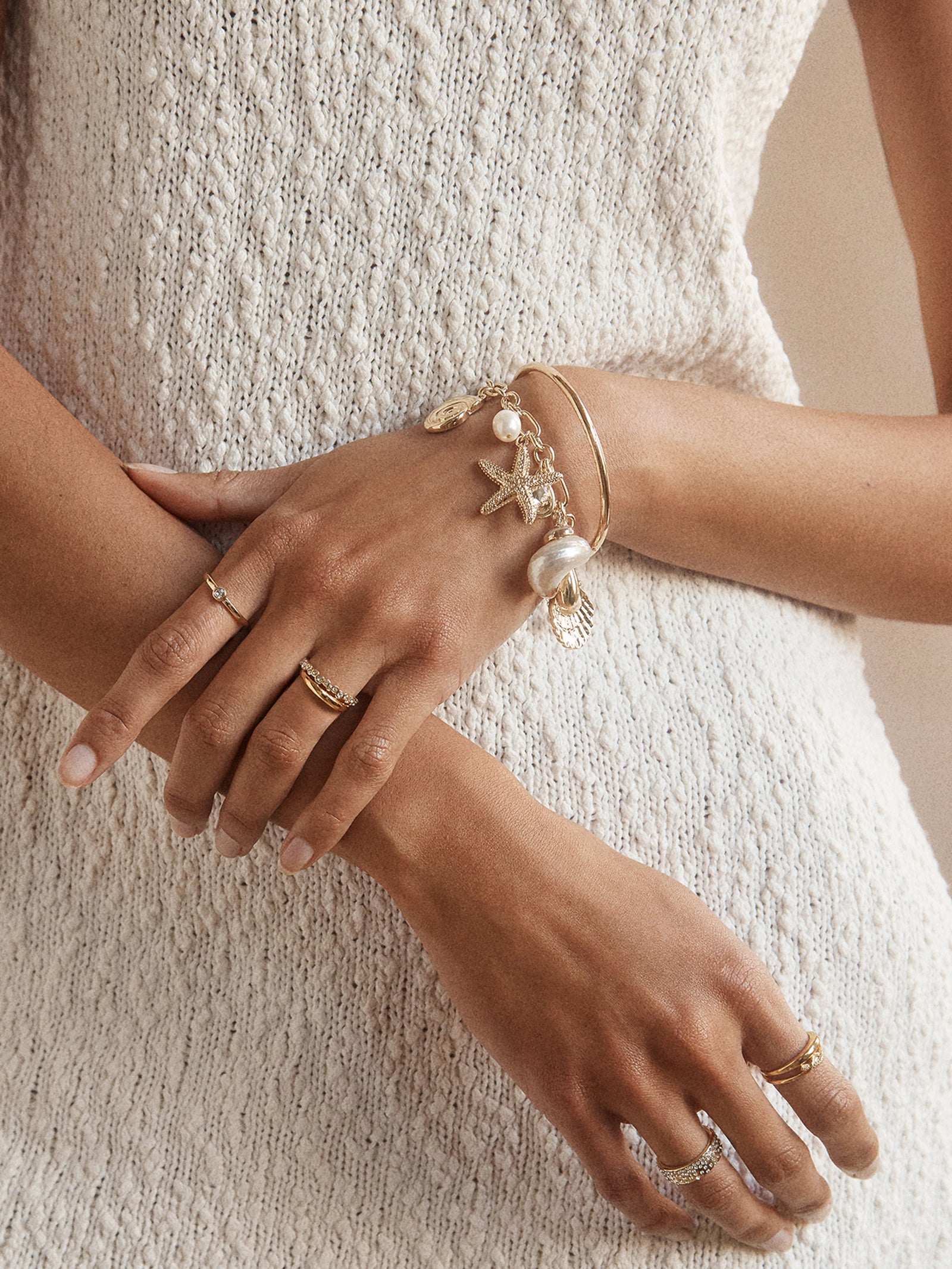 Isla Charm Bracelet - Gold/Pearl-Blues Comming