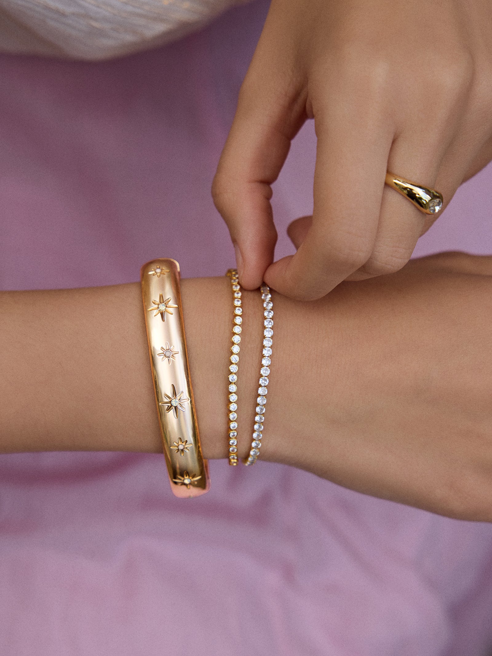 Astra Celestial Hinge Bangle - Gold/Pavé-Blues Comming