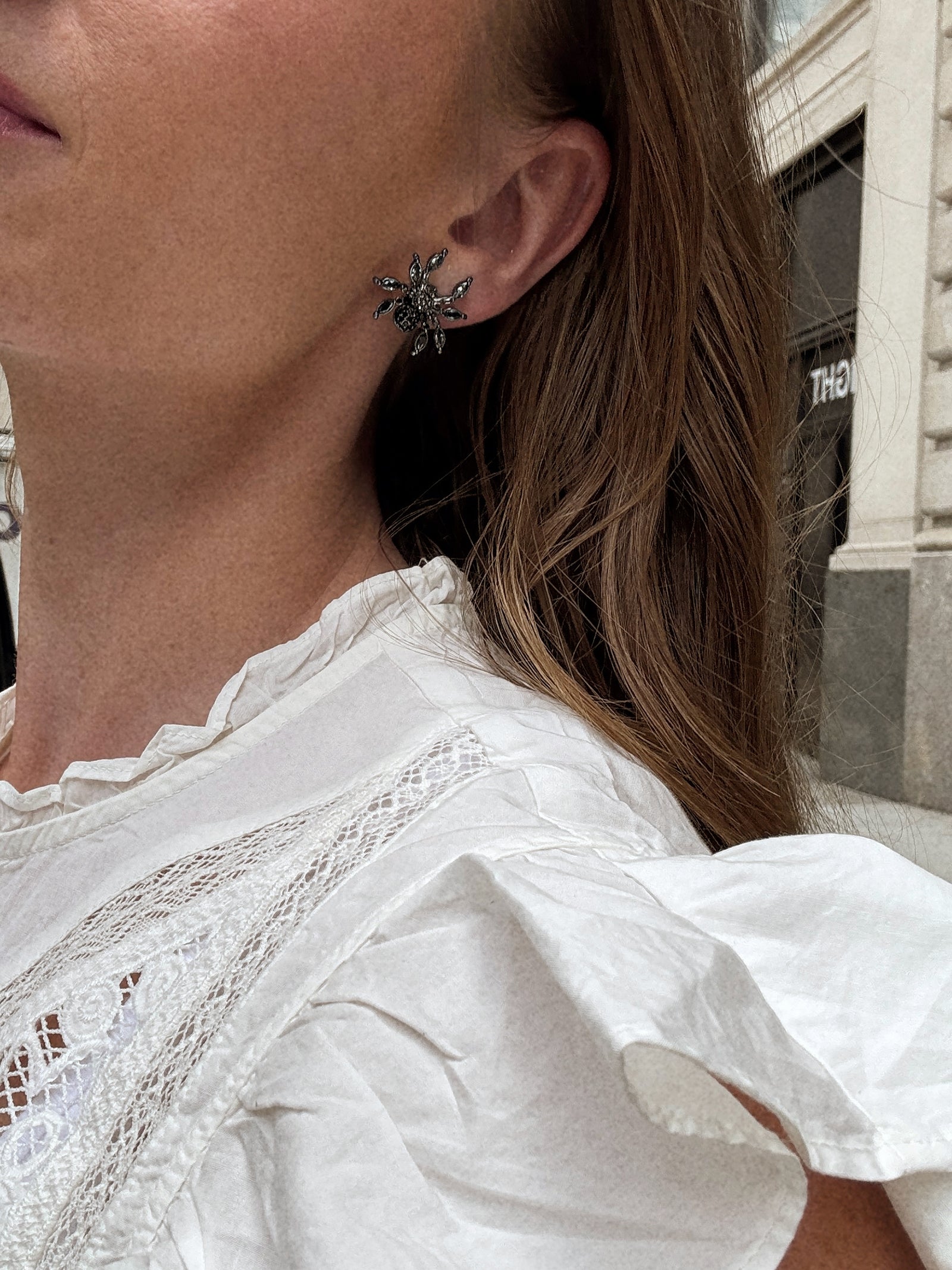 Crystal Creepers Spider Earrings - Black Spider-Blues Comming