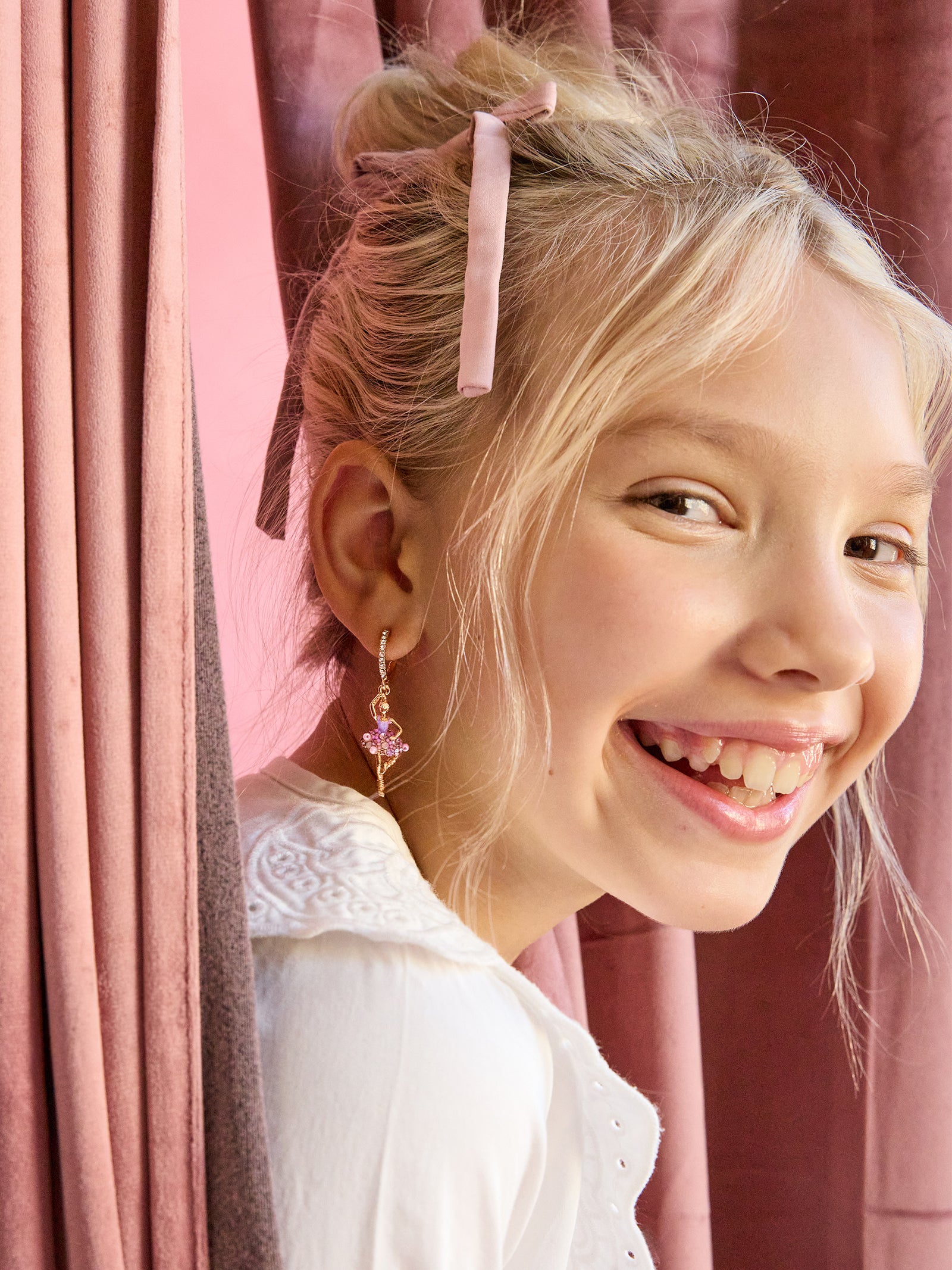 En Pointe Kids' Earrings - Ballet-Blues Comming