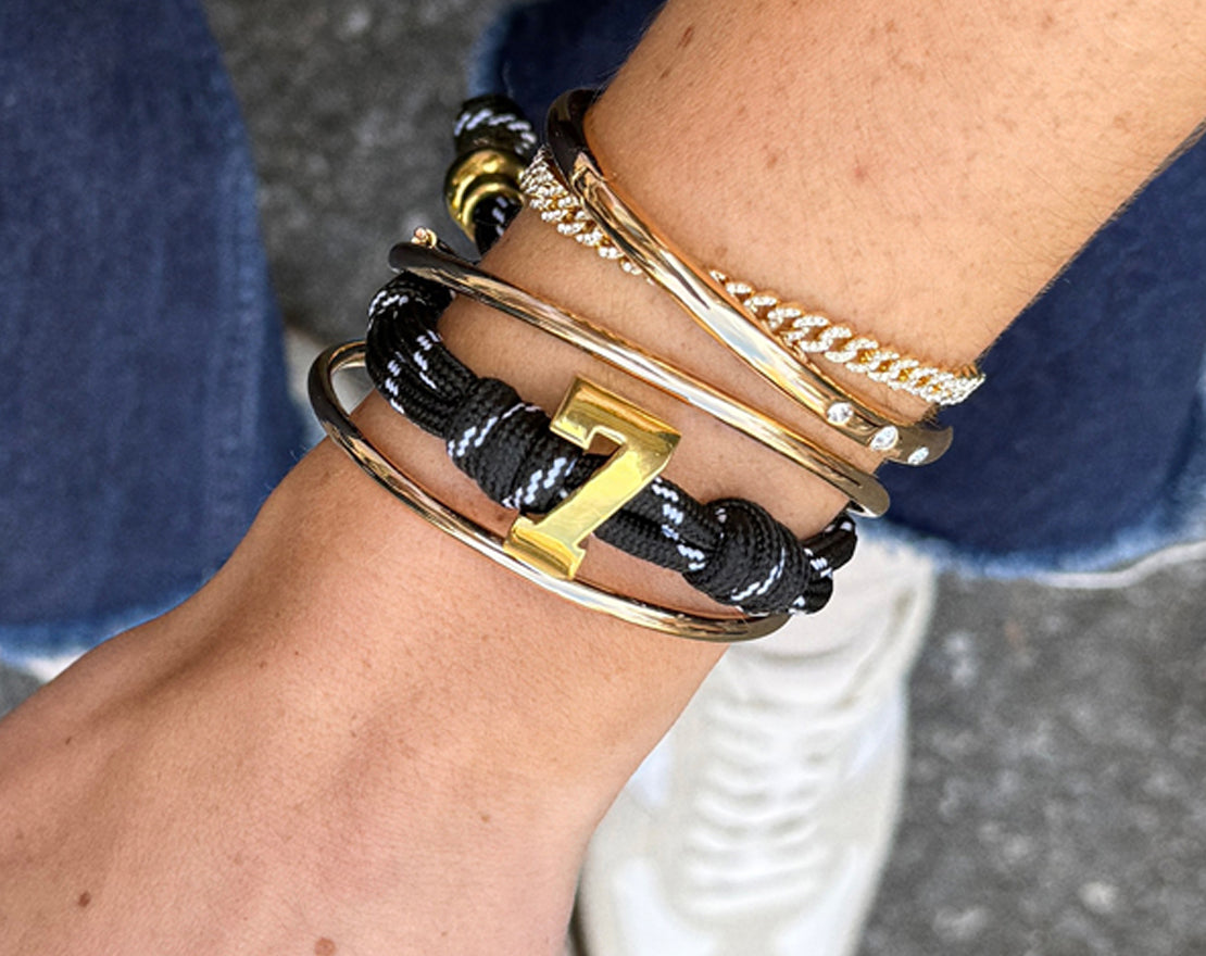 Knotty Varsity Number Custom Bracelet - Onyx Single Digit-Blues Comming