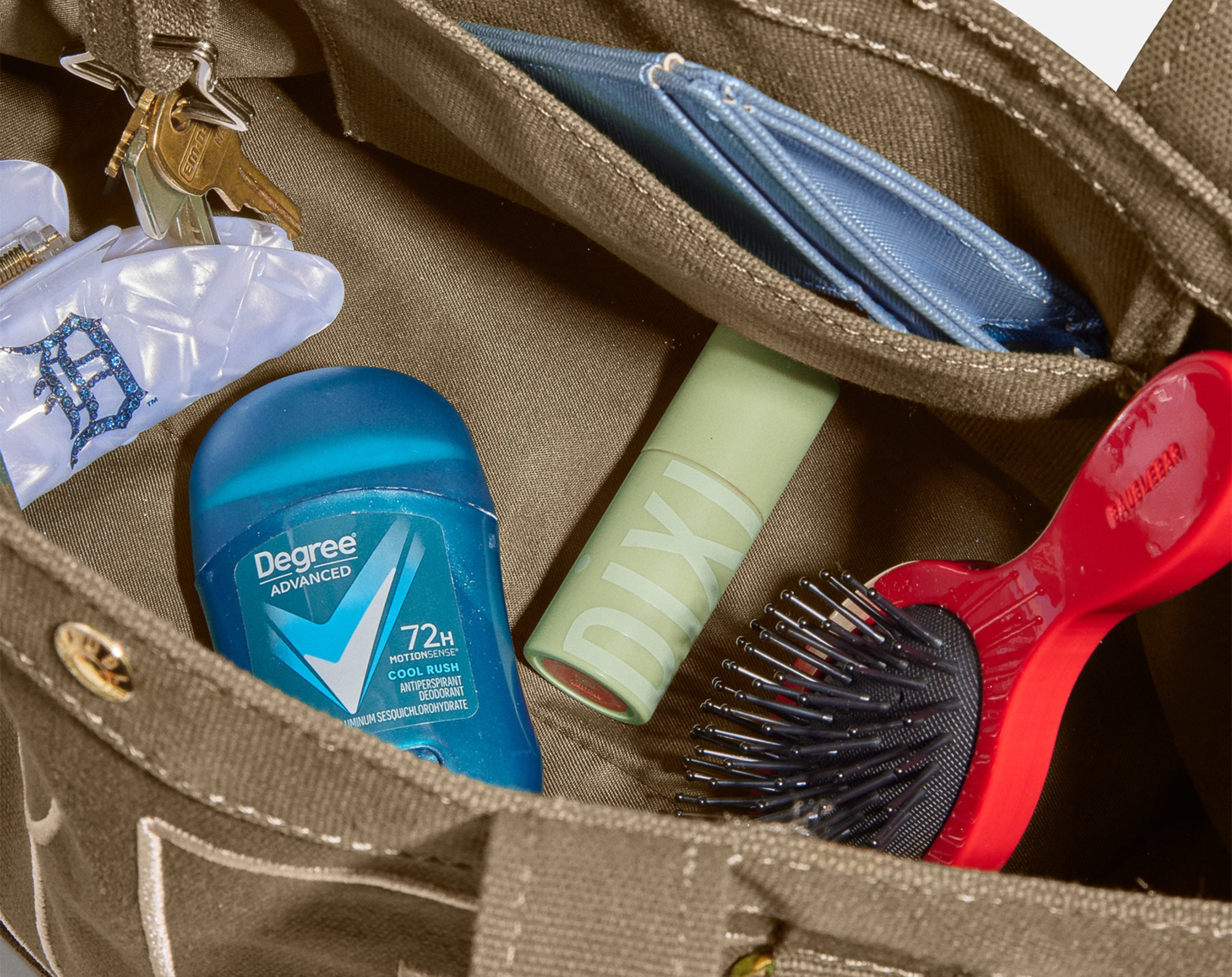 Custom Alpha Tote - Mushroom Taupe-Blues Comming