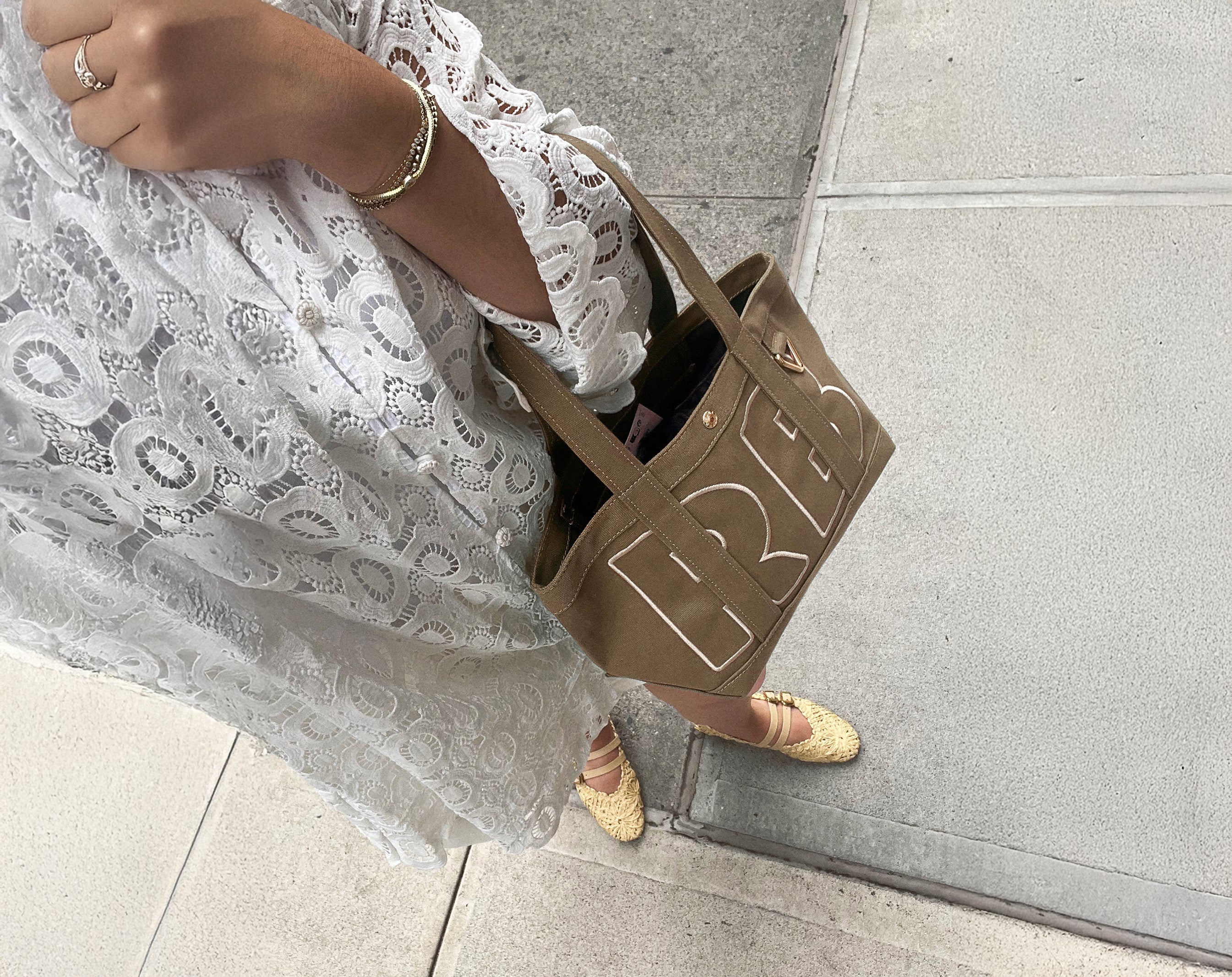 Custom Alpha Tote - Mushroom Taupe-Blues Comming