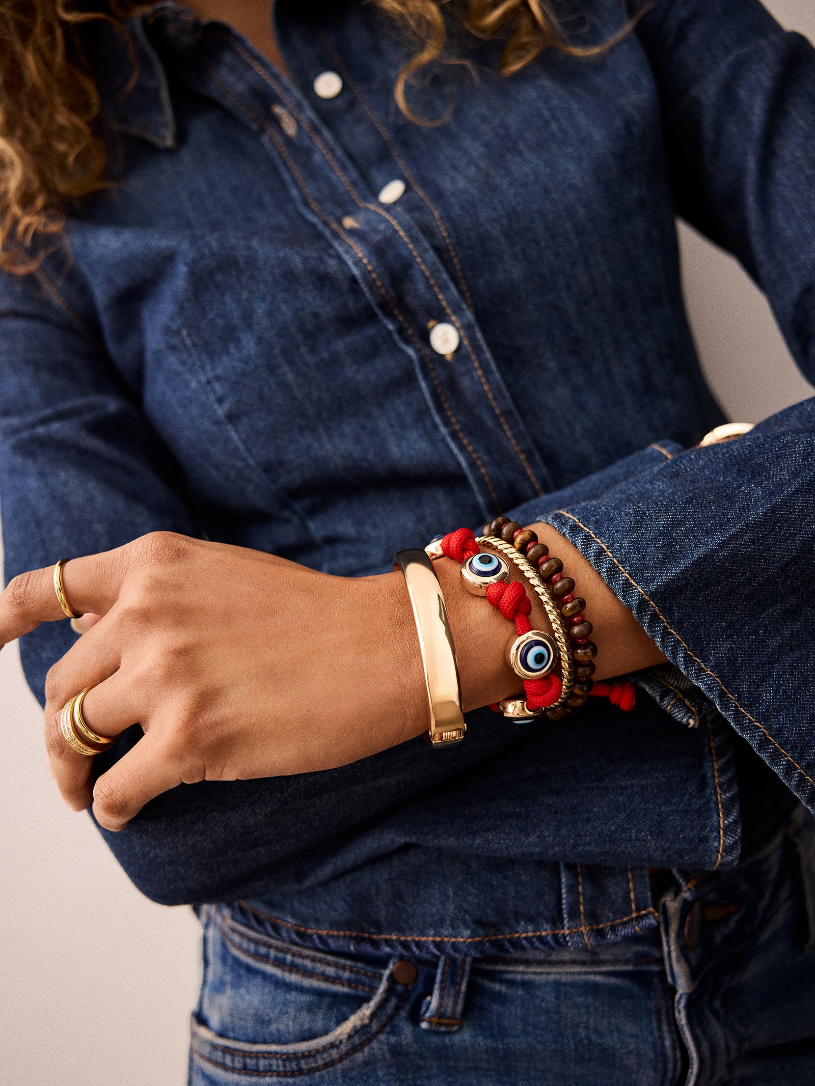 Eyes Open Evil Eye Paracord Bracelet - Red-Blues Comming