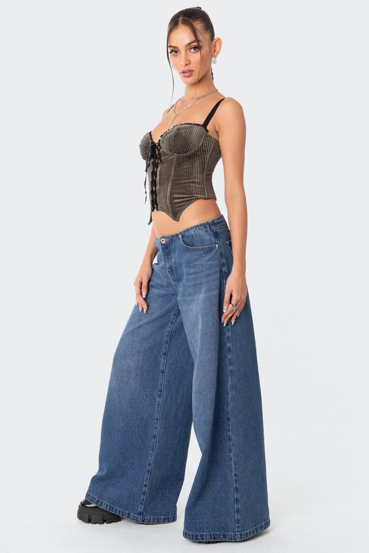 Lacey Cupped Velvet Corset-Milans Time