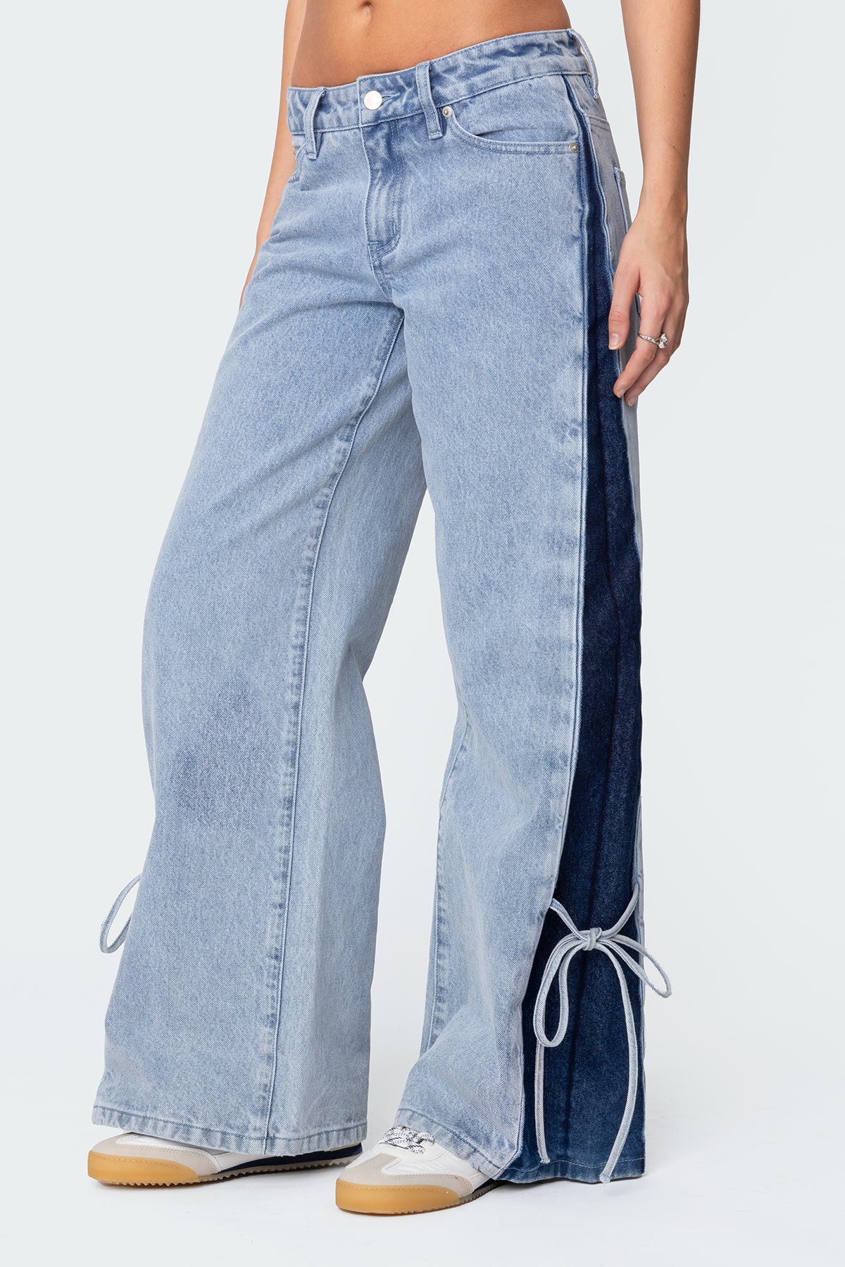 Contrast Split Washed Low Rise Bootcut Jeans-Milans Time