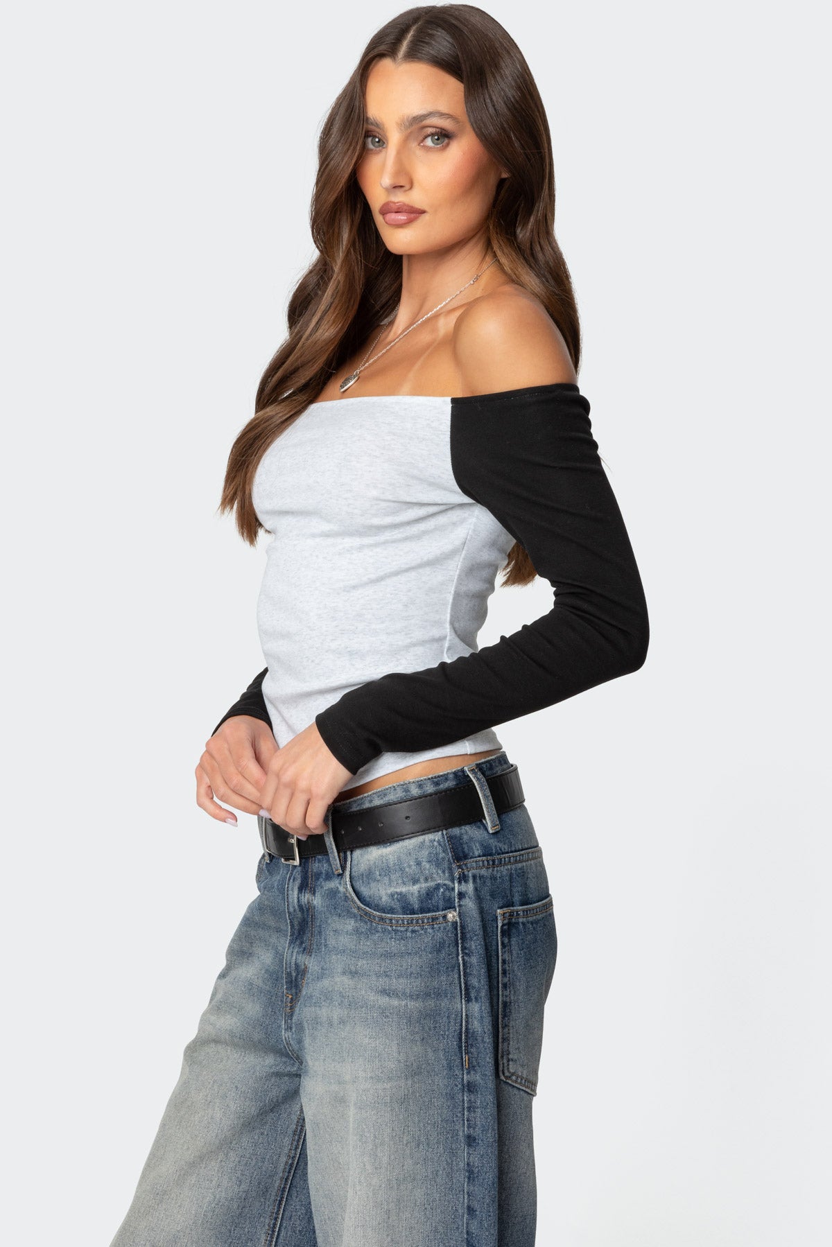 Contrast Off Shoulder Top-Milans Time