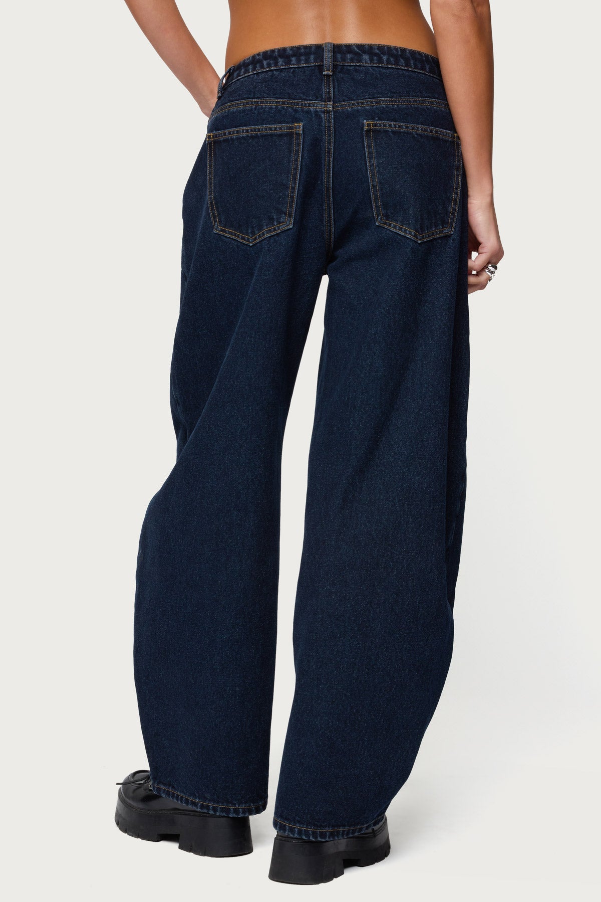 Jillian Low Rise Oversized Barrel Jeans-Milans Time
