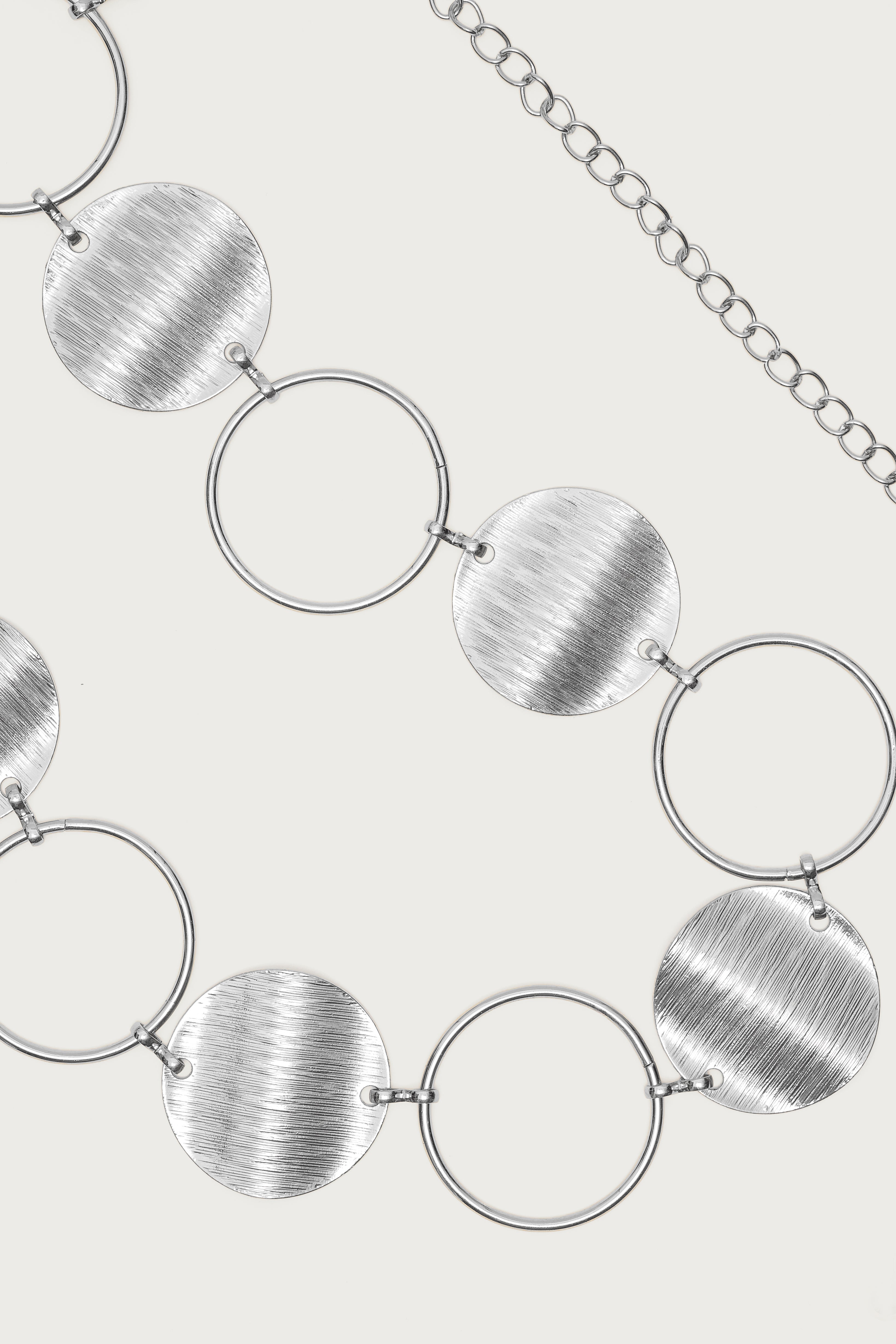 Chunky Circle Chain Belt-Milans Time