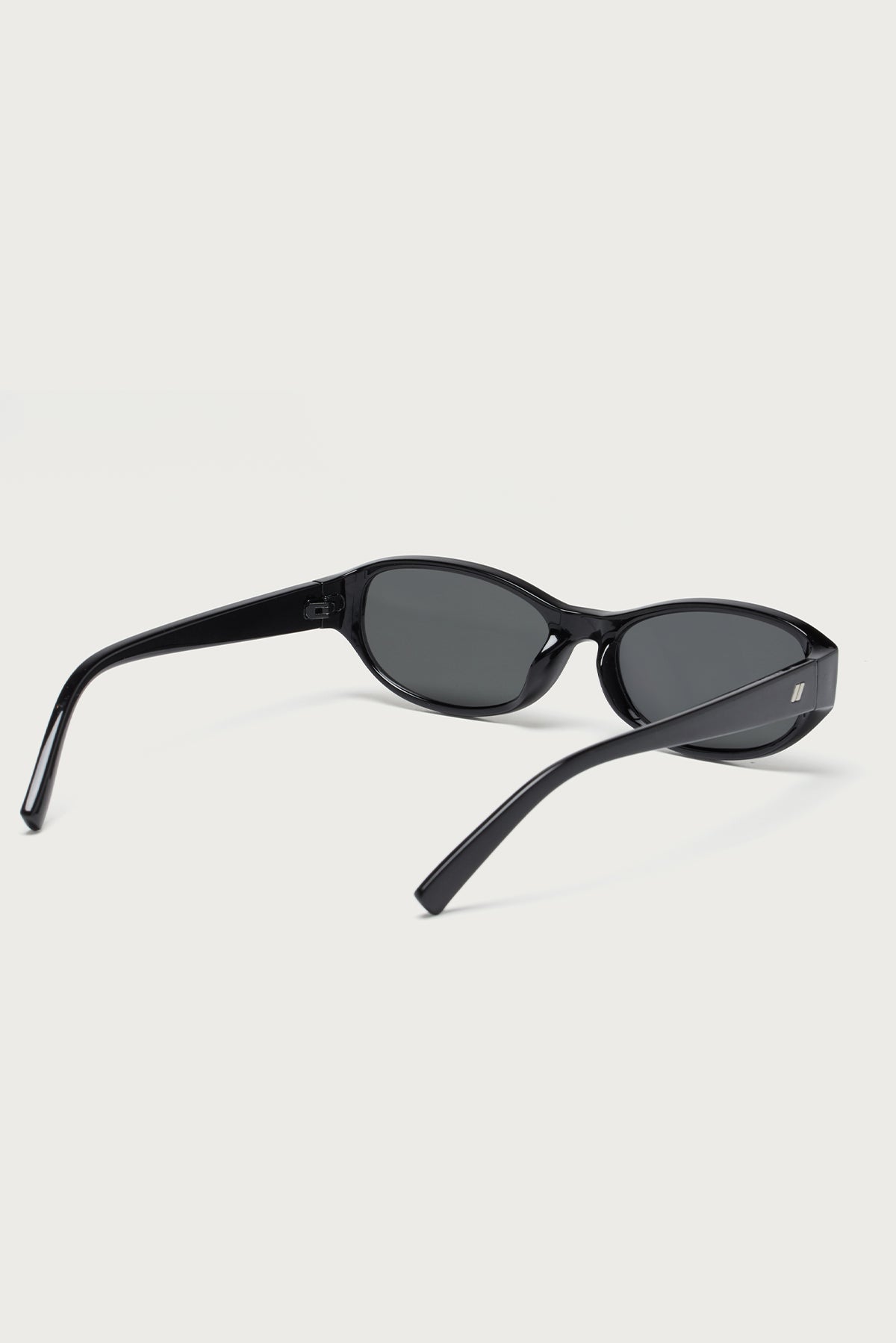 Lavinia Oval Sunglasses-Milans Time