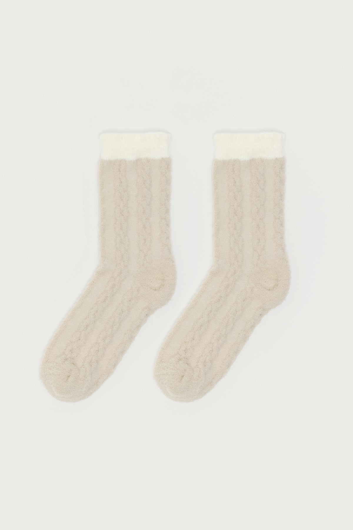 Contrast Fuzzy Cable Knit Socks-Milans Time