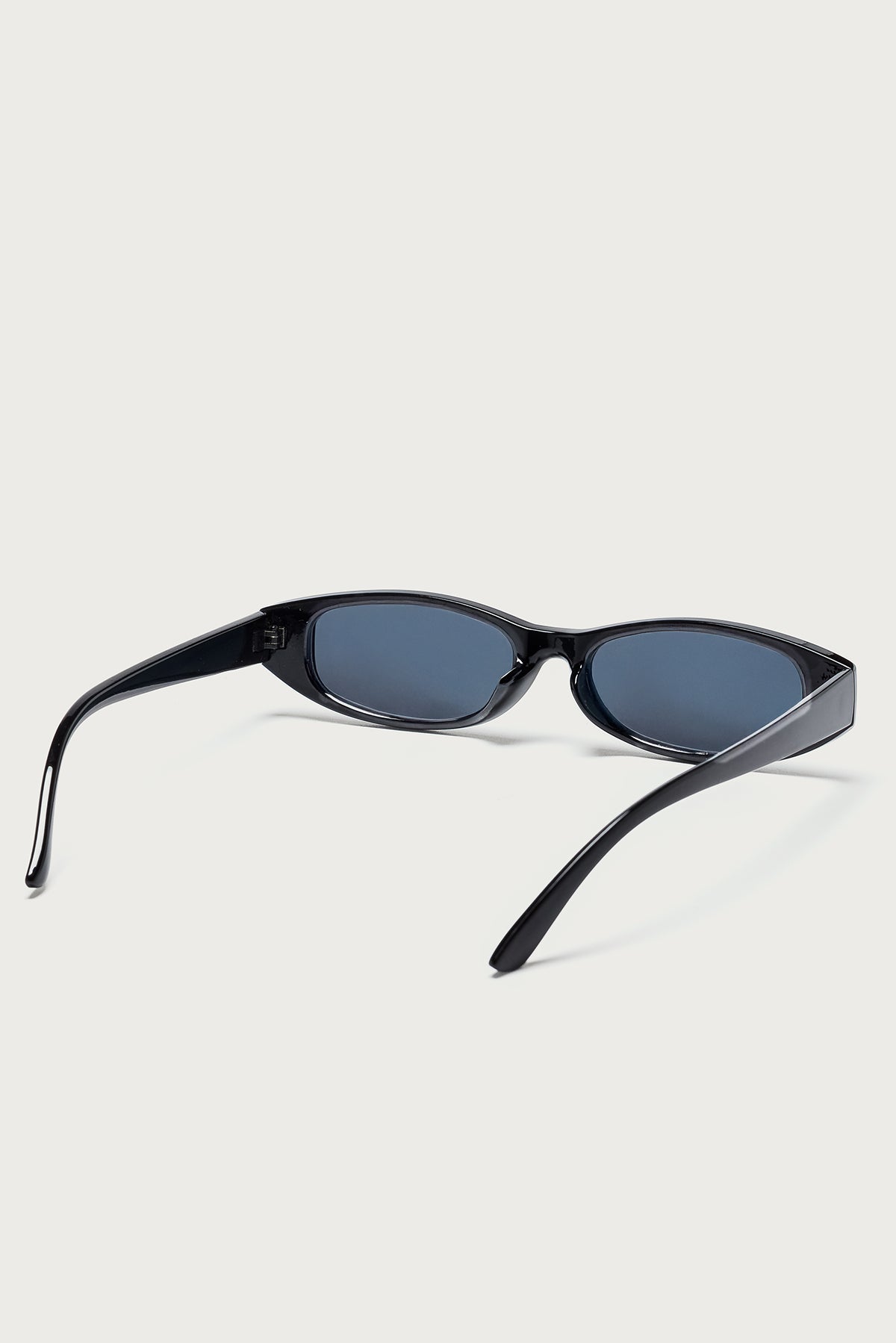 Girl Boss Oval Sunglasses-Milans Time