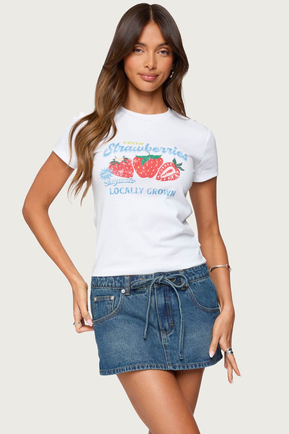 Fresh Strawberries Graphic T Shirt-Milans Time