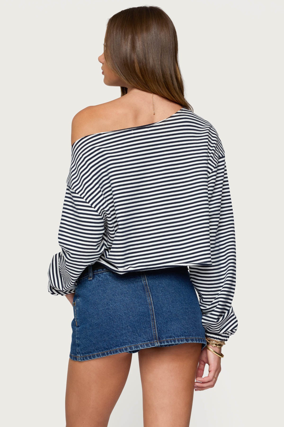 Aveline Off Shoulder Light Sweatshirt-Milans Time