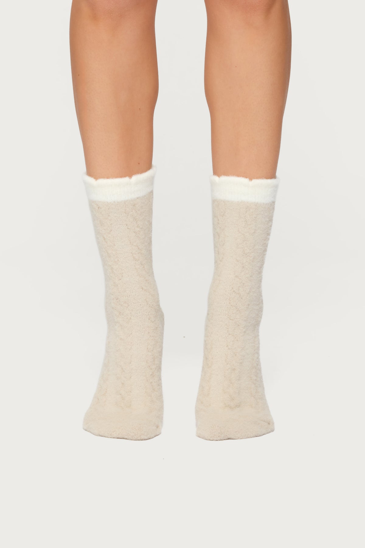 Contrast Fuzzy Cable Knit Socks-Milans Time