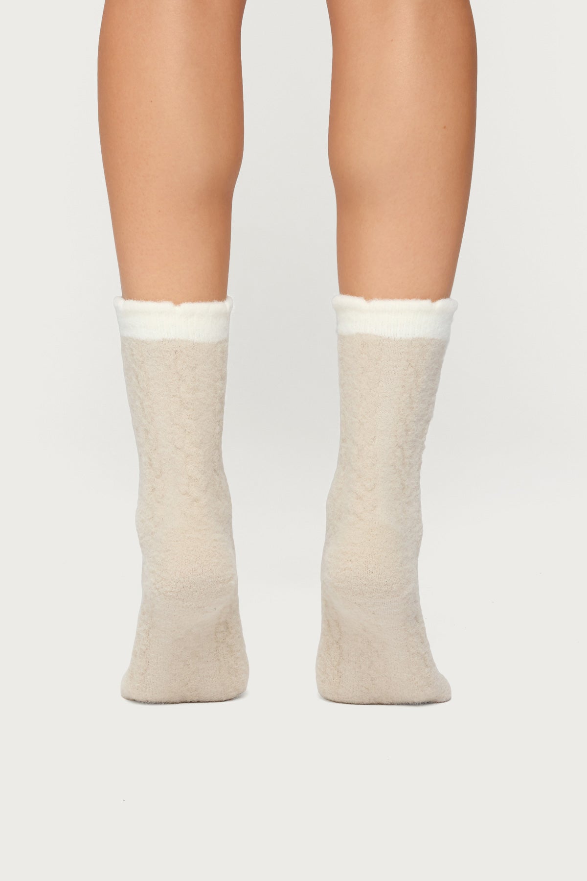 Contrast Fuzzy Cable Knit Socks-Milans Time