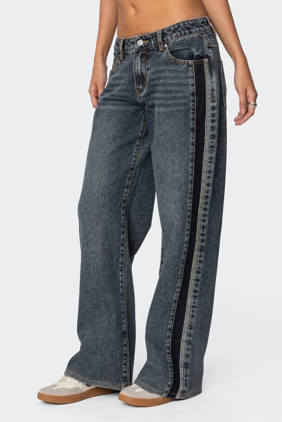 Contrast Panel Low Rise Baggy Jeans-Milans Time