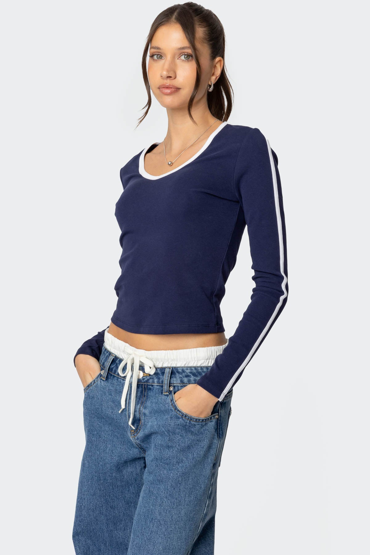 Contrast V Neck Long Sleeve T Shirt-Milans Time