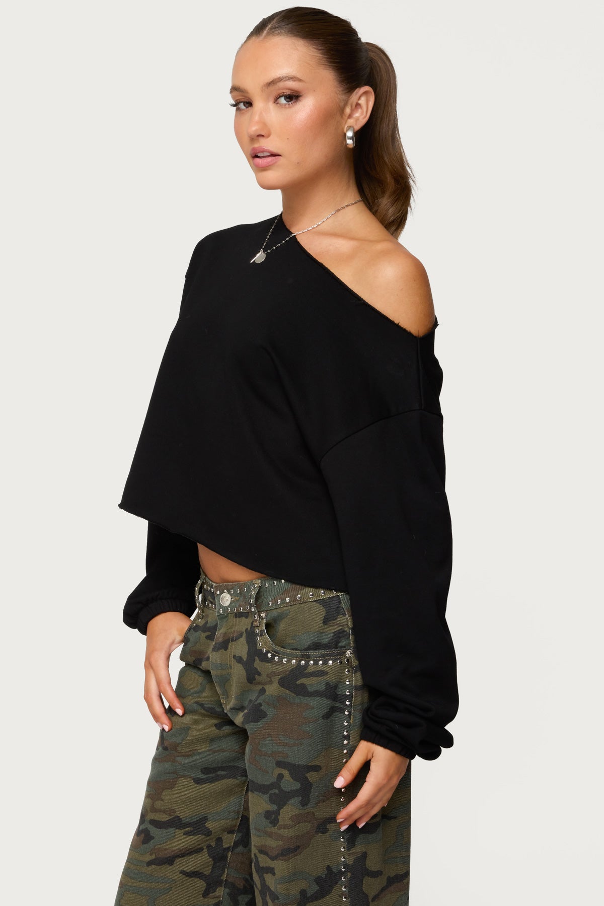 Aveline Off Shoulder Light Sweatshirt-Milans Time