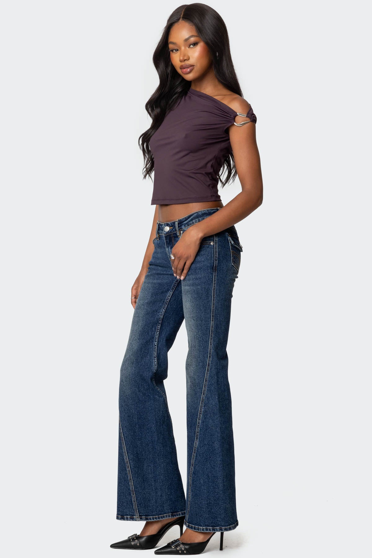 Abstract Metal Ring Asymmetric Top-Milans Time