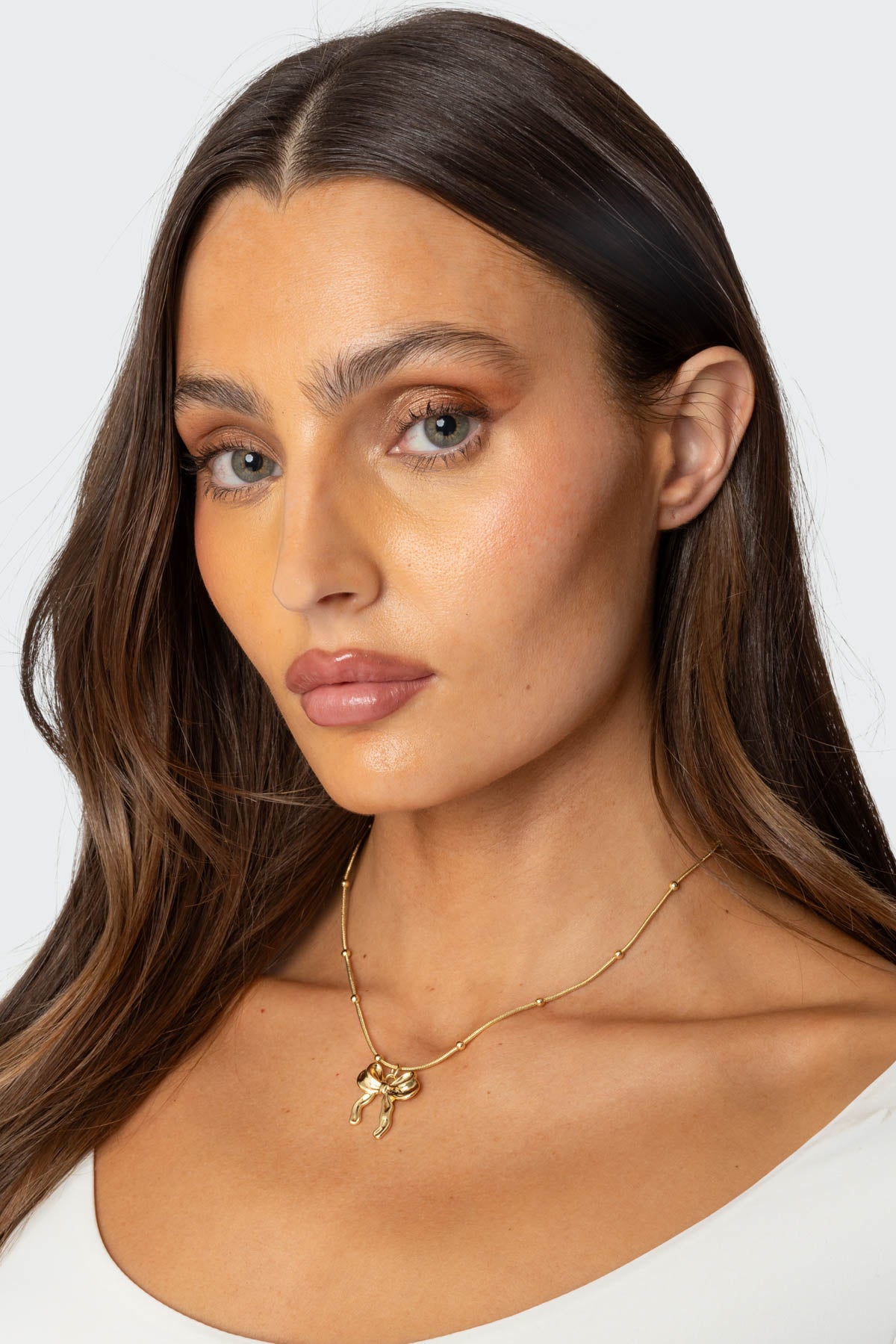 Put A Bow On It Necklace-Milans Time