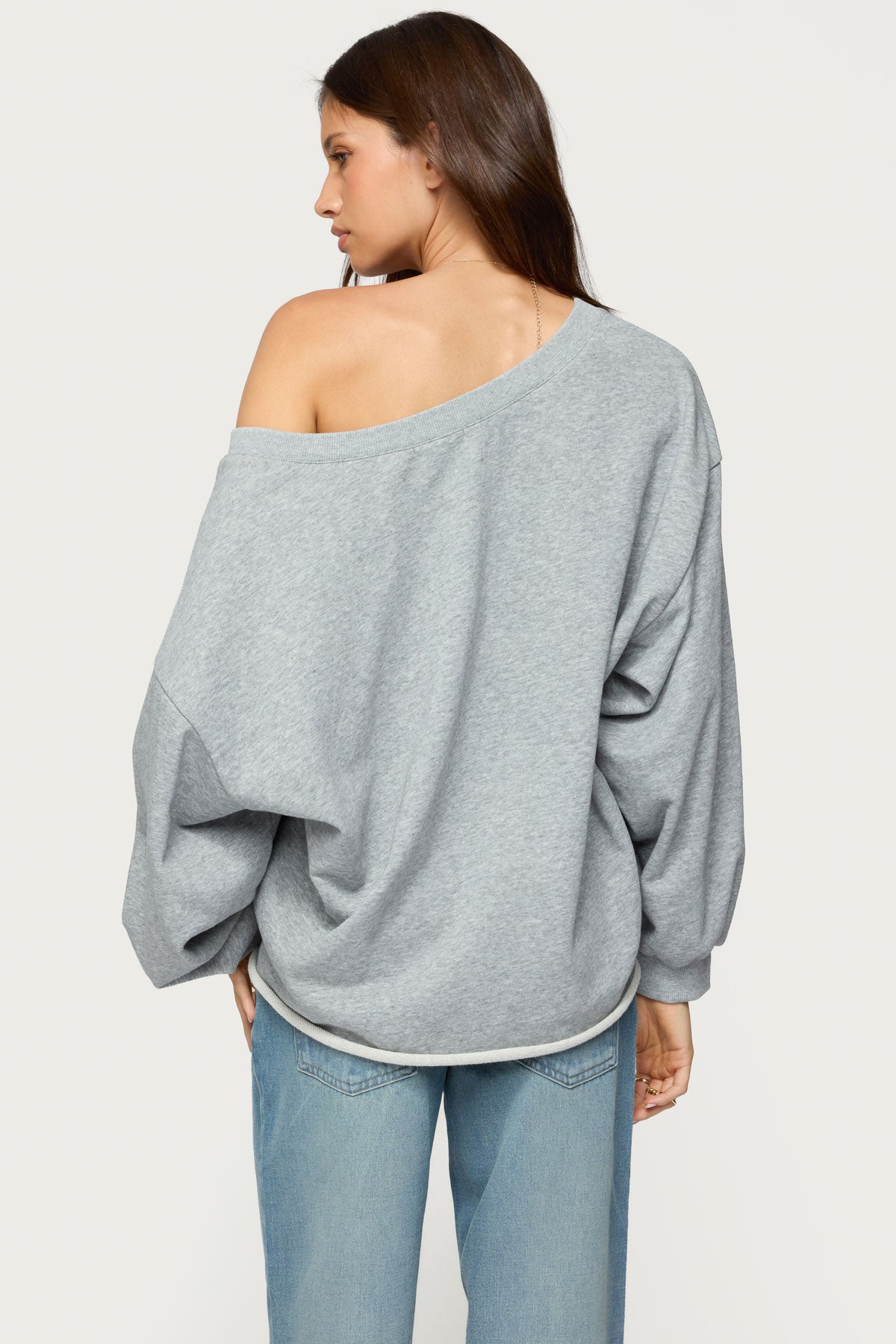 Winfred Oversized V Neck Sweatshirt-Milans Time