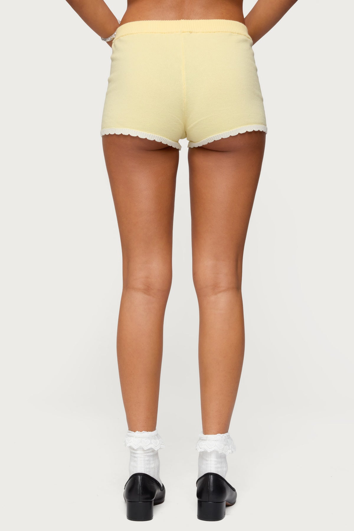 Leila Scalloped Knit Shorts-Milans Time