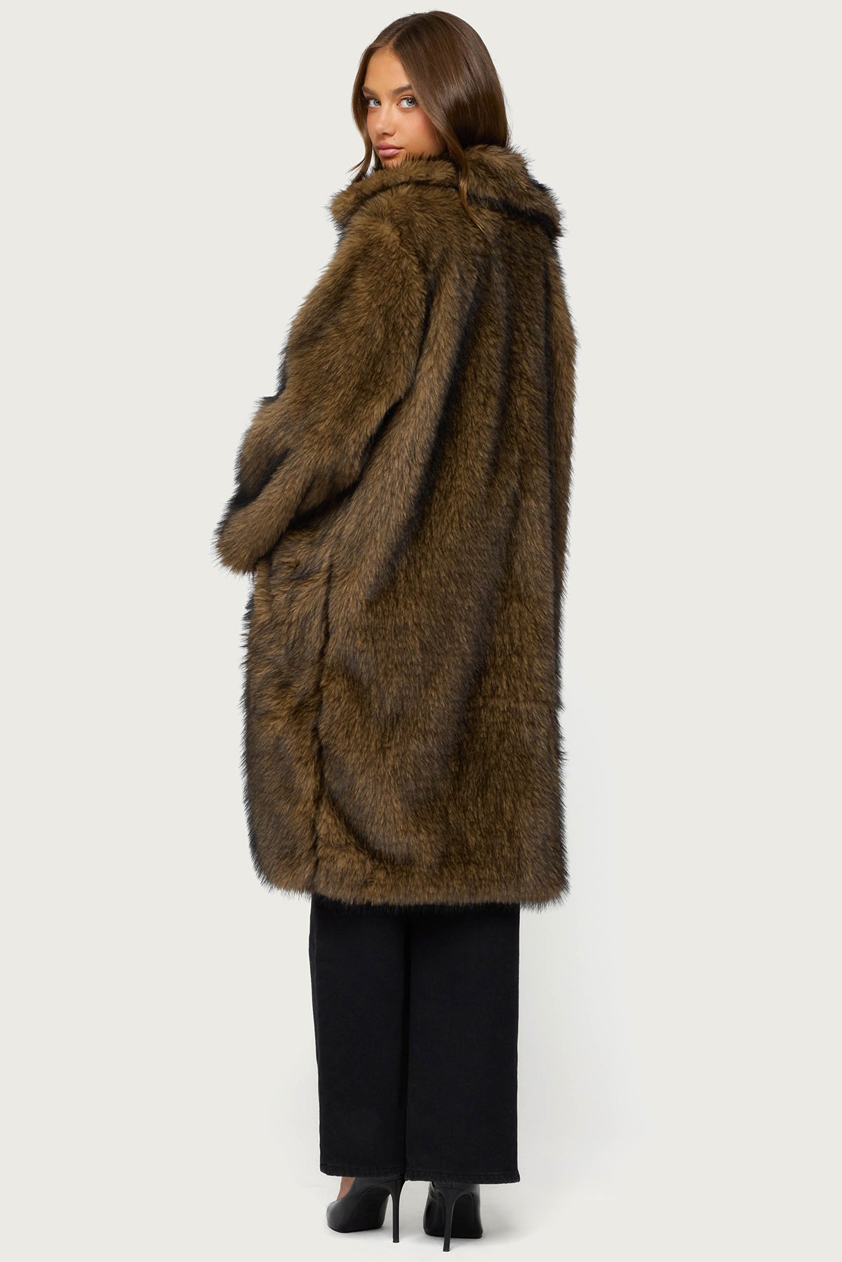 Saphira Oversized Faux Fur Maxi Coat-Milans Time