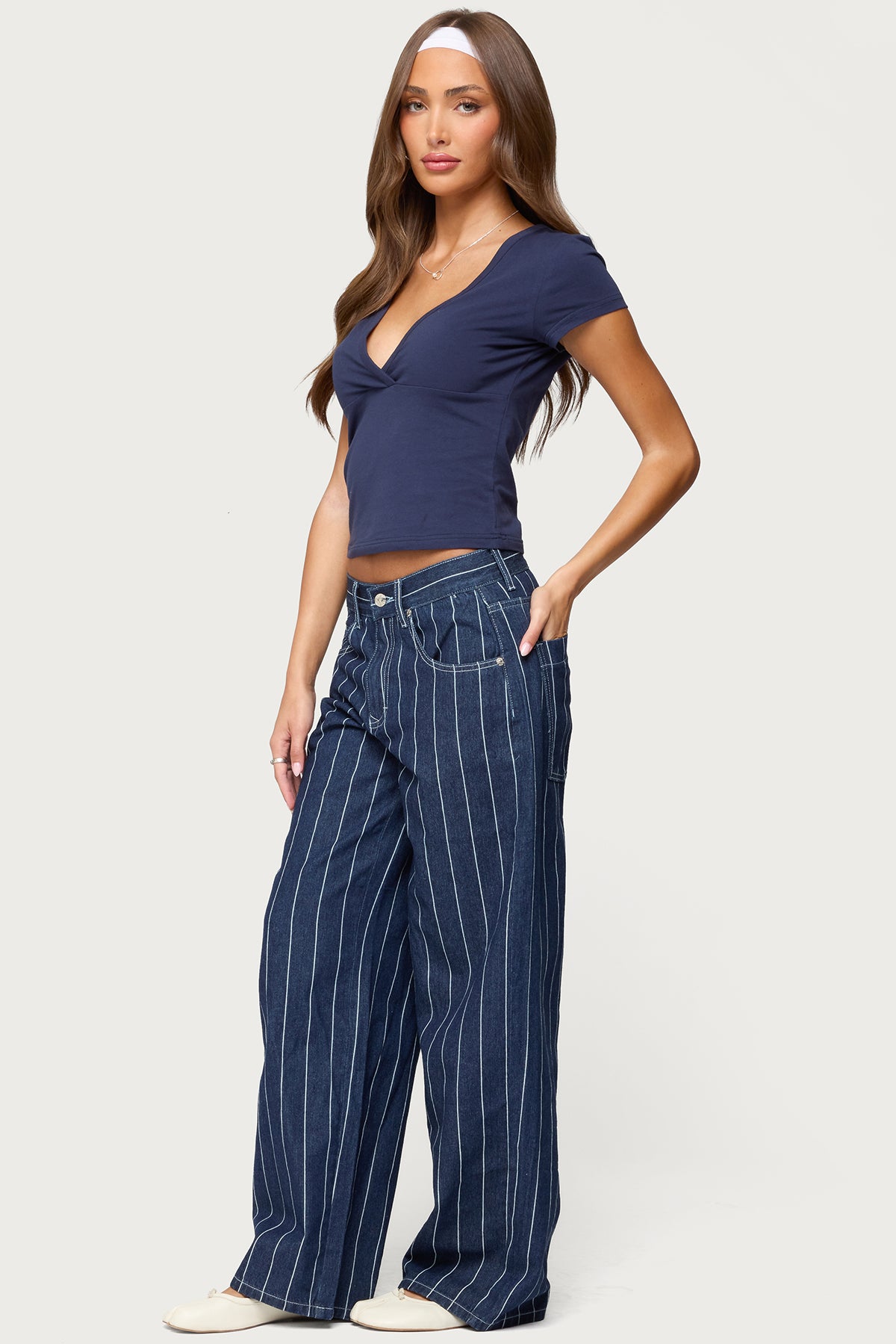 Merinda V Neck T Shirt-Milans Time