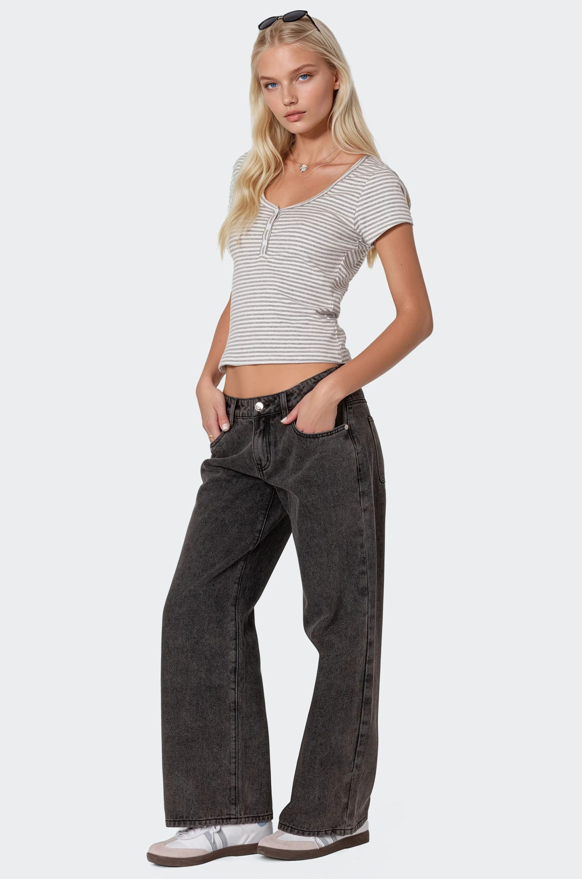 Petite Raelynn Washed Low Rise Baggy Jeans-Milans Time